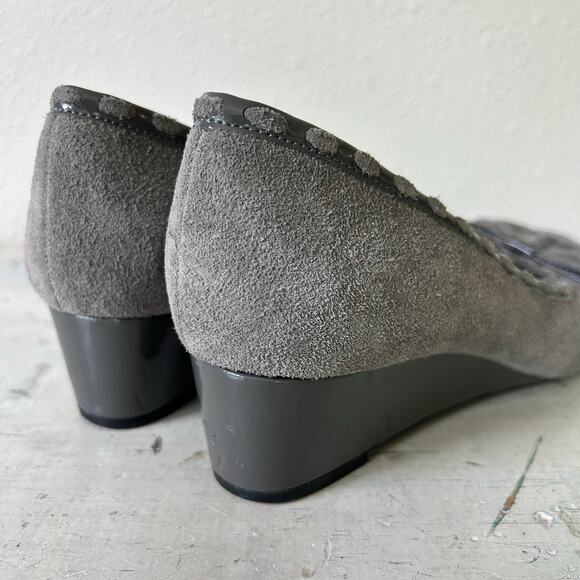 Michelle D suede leather low wedge kitten heel bow academia office coquette 7.5 - Picture 6 of 13